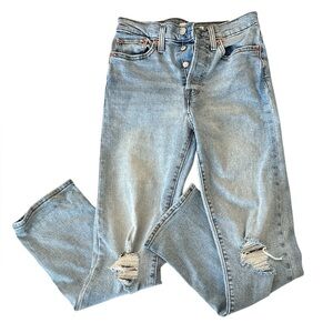 Levi’s Distressed Blue Jeans sz 27